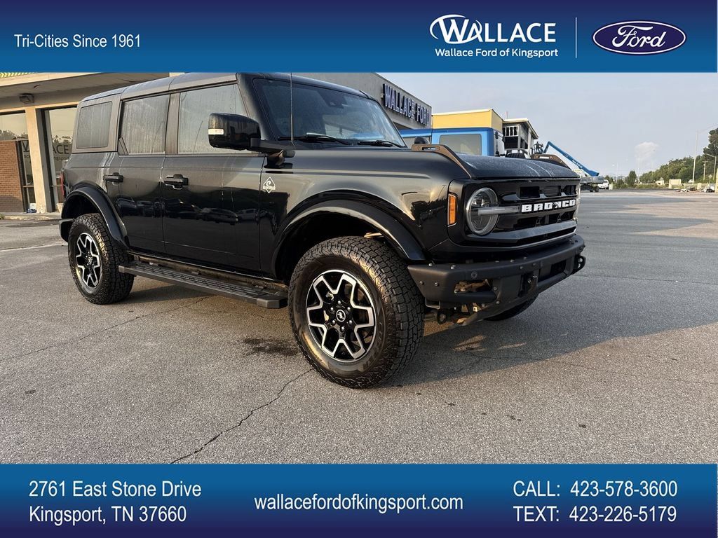 Used 2024 Ford Bronco Outer Banks AWD/4WD image 1