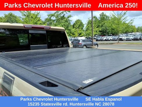 Certified 2022 Chevrolet Silverado 1500 LT Trail Boss w/ LT Trail Boss Premium Package AWD/4WD image 32