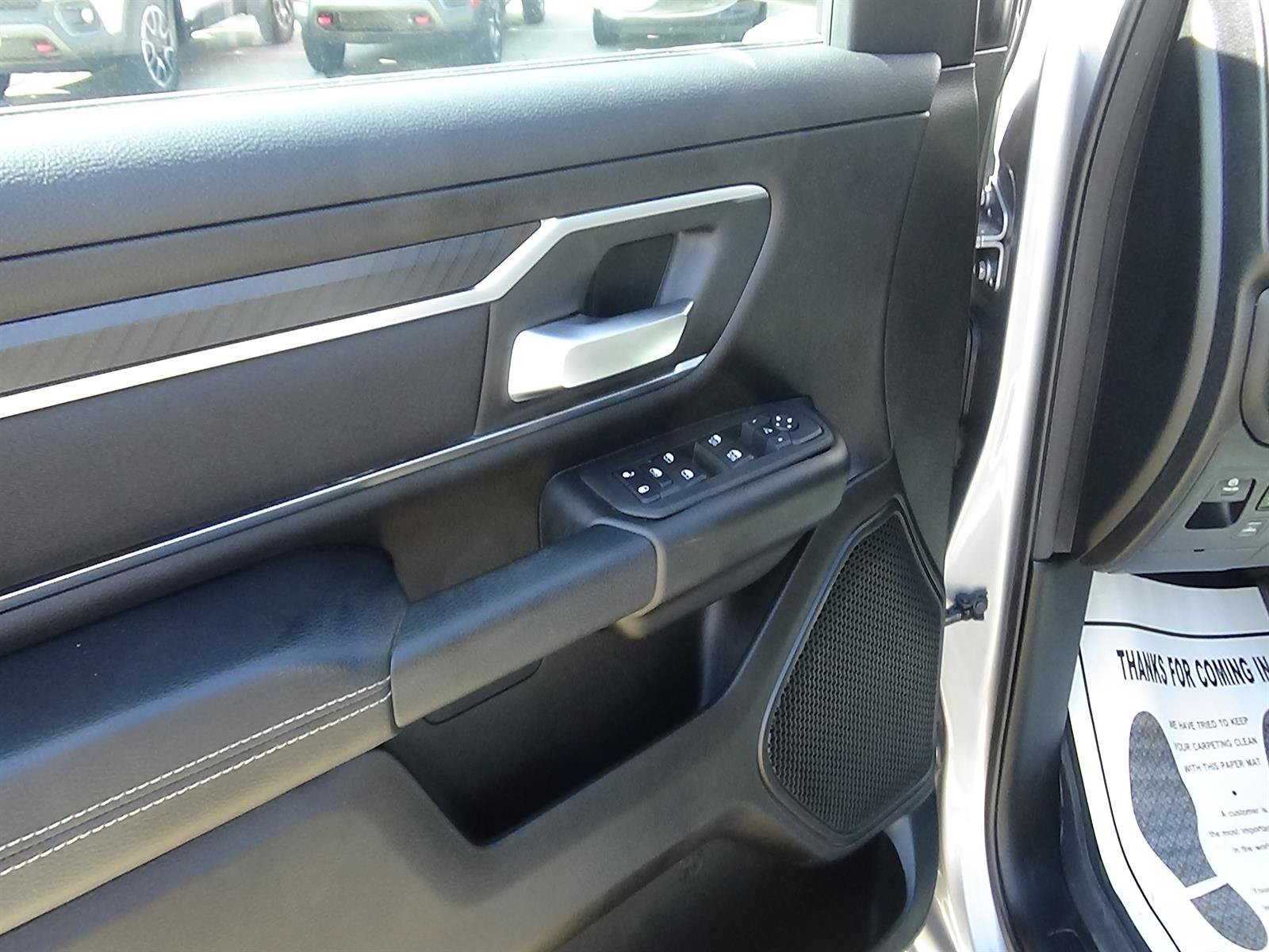 Used 2025 RAM 1500 Big Horn AWD/4WD image 18