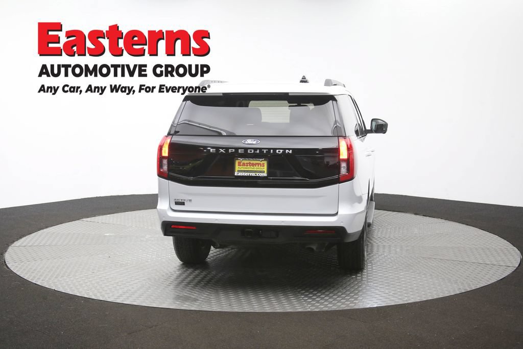 Used 2025 Ford Expedition Active AWD/4WD image 39