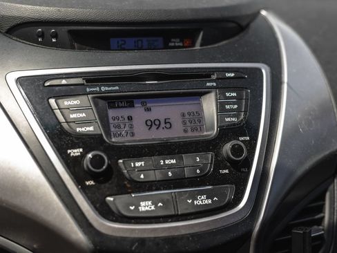 Used 2013 Hyundai Elantra Limited FWD image 7