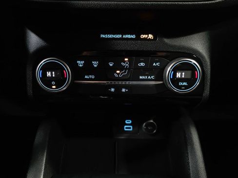 Used 2021 Ford Escape SE w/ Convenience Package image 26