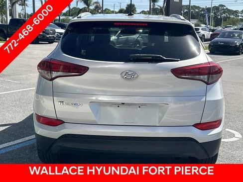 Used 2016 Hyundai Tucson SE w/ Option Group 02 FWD image 8