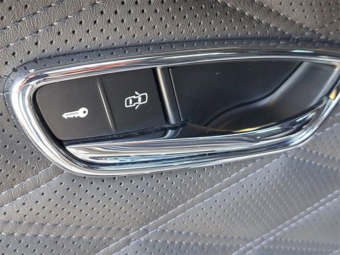 Used 2017 Bentley Mulsanne Speed image 11