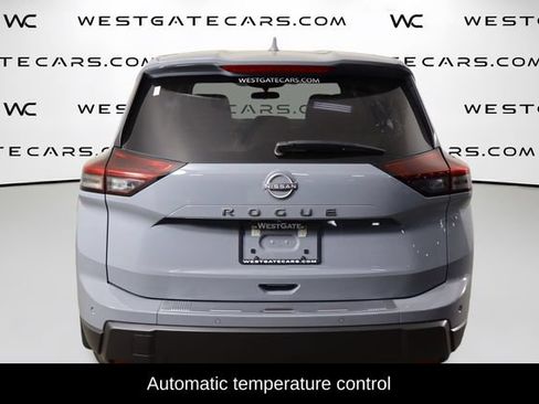 Used 2026 Nissan Rogue SV FWD image 4
