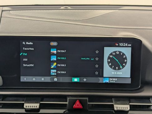New 2026 Kia Sportage EX w/ EX Panorama Roof Package FWD image 19