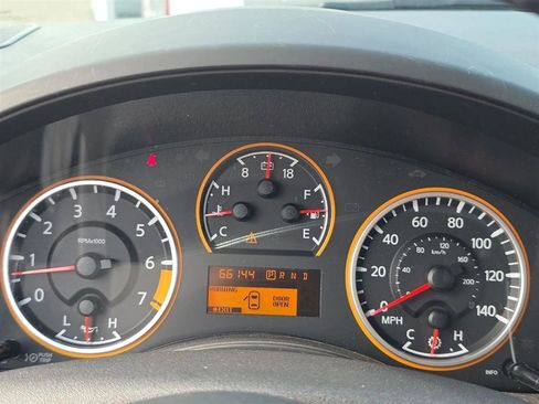 Used 2012 Nissan Titan SV w/ SV Value Truck Pkg RWD image 12