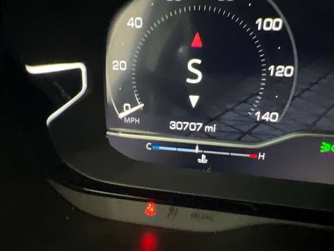 Used 2023 GMC Yukon Denali RWD image 12