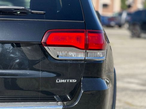 Used 2021 Jeep Grand Cherokee Limited image 10