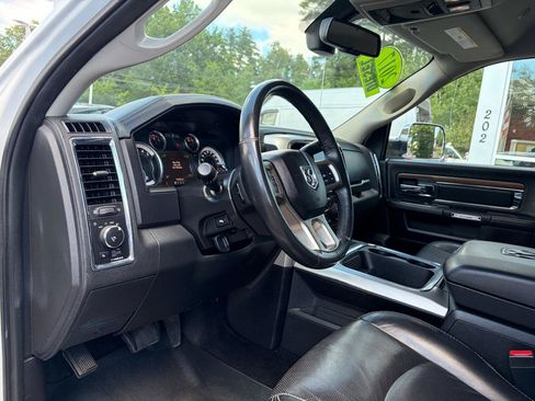 Used 2017 RAM 2500 Laramie w/ Convenience Group AWD/4WD image 22