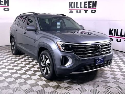 Used 2025 Volkswagen Atlas SE image 9