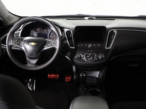 Used 2020 Chevrolet Malibu LS image 26