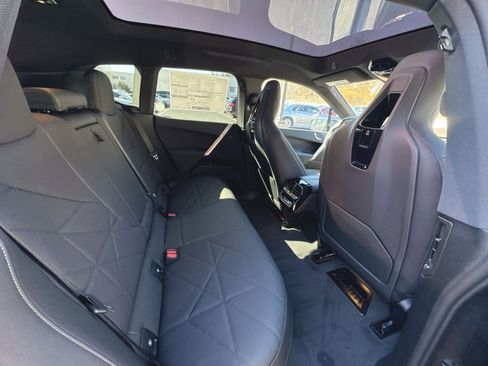 New 2026 BMW iX xDrive60 image 32