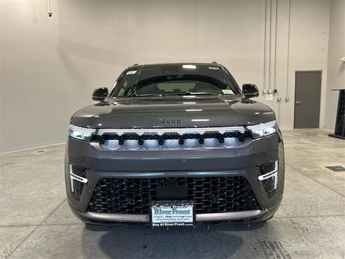 New 2026 Jeep Grand Wagoneer Limited image 3