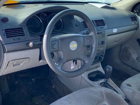 Used 2005 Chevrolet Cobalt Sedan image 4