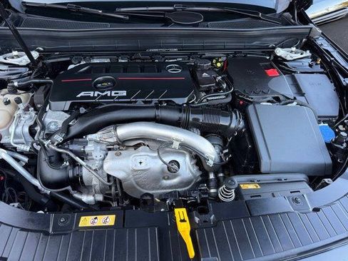 Used 2021 Mercedes-Benz GLB 35 AMG 4MATIC image 17