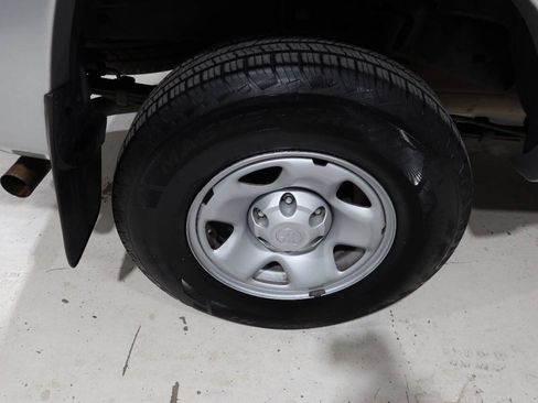 Used 2013 Toyota Tacoma PreRunner w/ SR5 Pkg RWD image 33