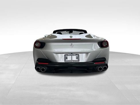 Used 2019 Ferrari Portofino Base image 14