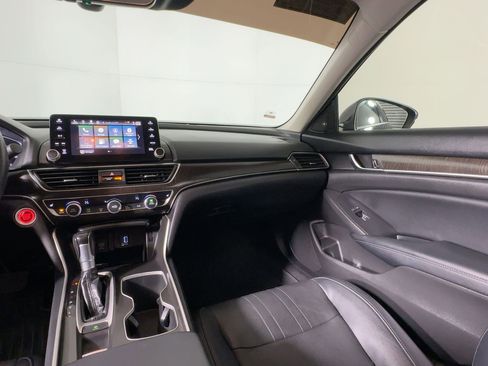 Used 2018 Honda Accord EX-L image 28