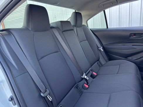 Used 2025 Toyota Corolla LE image 31
