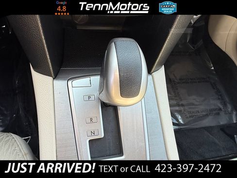 Used 2010 Subaru Legacy 2.5i Premium AWD/4WD image 19