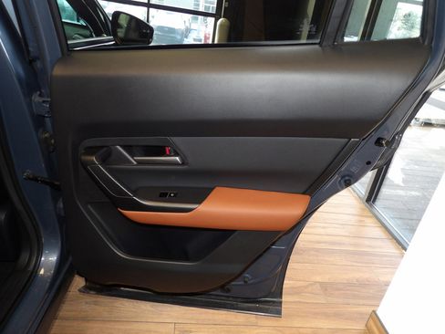 Certified 2025 MAZDA CX-50 Meridian Edition w/ Weather Package image 16