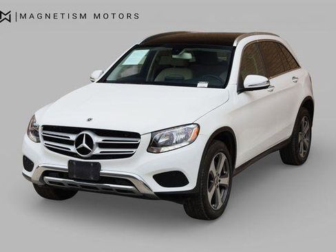 Used 2017 Mercedes-Benz GLC 300 4MATIC image 6