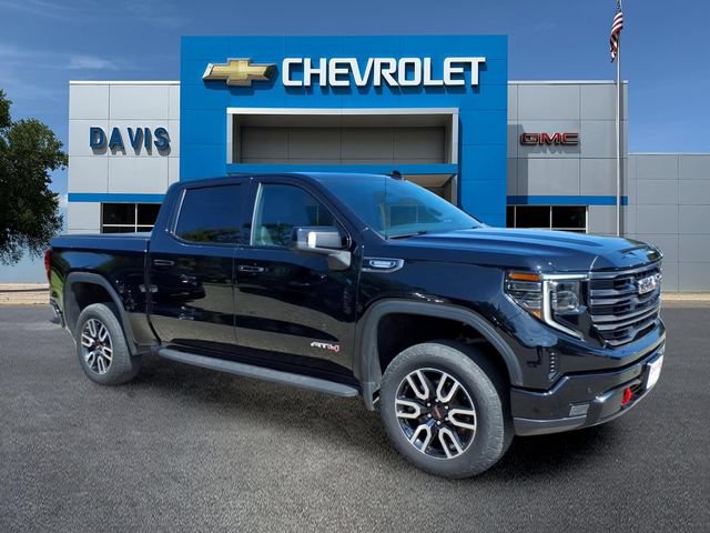 Used 2025 GMC Sierra 1500 AT4 w/ AT4 Premium Package AWD/4WD image 1