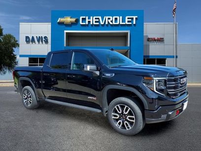 Used 2025 GMC Sierra 1500 AT4 w/ AT4 Premium Package