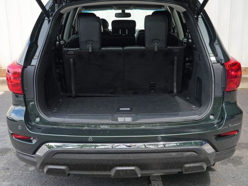 Used 2019 Nissan Pathfinder SL AWD/4WD image 9