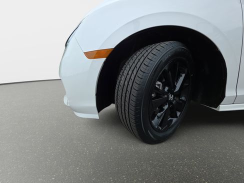 Used 2024 Honda Odyssey Sport image 35