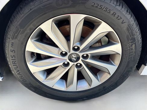 Used 2017 Hyundai Sonata Sport FWD image 28
