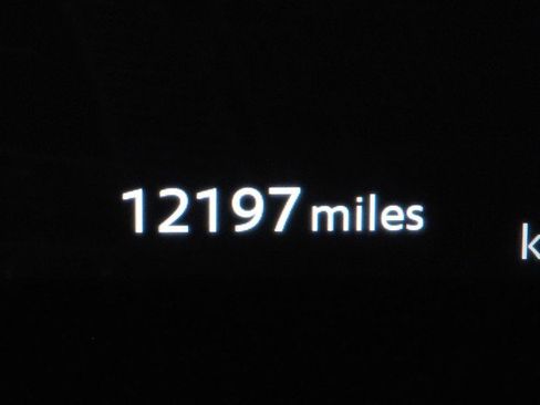 Used 2023 Nissan Ariya Empower+ image 24