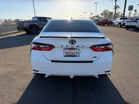 Used 2023 Toyota Camry SE FWD image 5