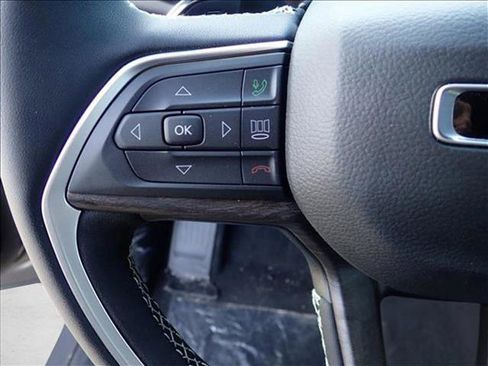 New 2026 Jeep Grand Cherokee Altitude AWD/4WD image 15