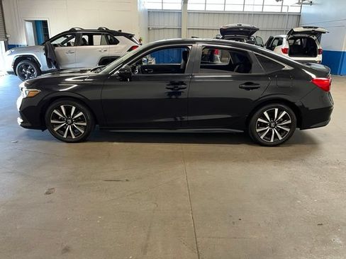 Used 2023 Honda Civic EX image 6