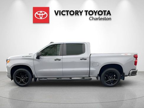 Used 2024 Chevrolet Silverado 1500 Custom w/ Turbomax Blackout Package image 3
