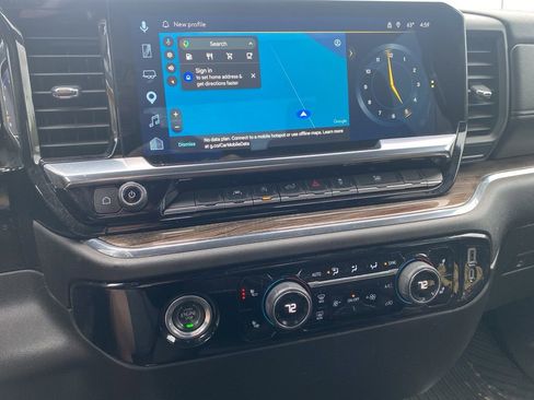 Used 2023 Chevrolet Silverado 1500 LT AWD/4WD image 15