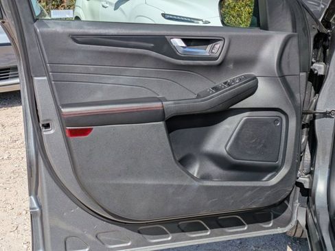 Used 2025 Ford Escape ST-Line image 11