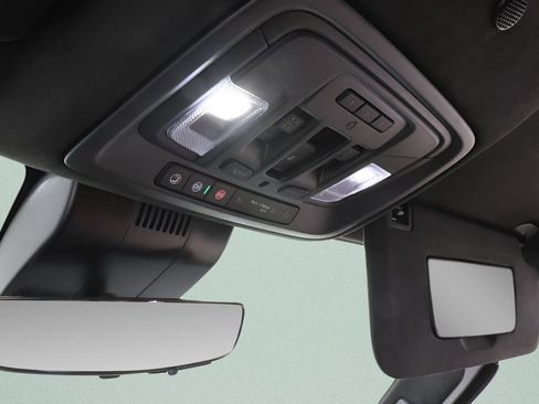 Used 2025 GMC Sierra 2500 Denali Ultimate image 18