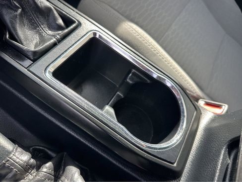 Used 2019 Toyota Tacoma SR image 28