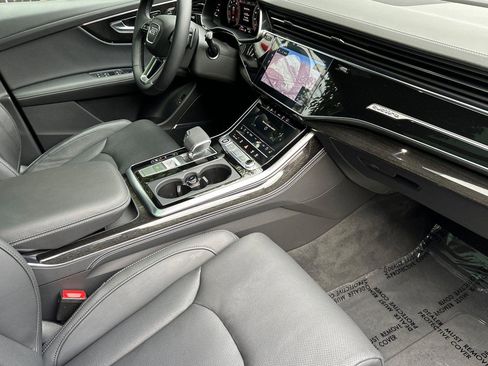 Certified 2025 Audi Q8 Prestige w/ Prestige Package image 16