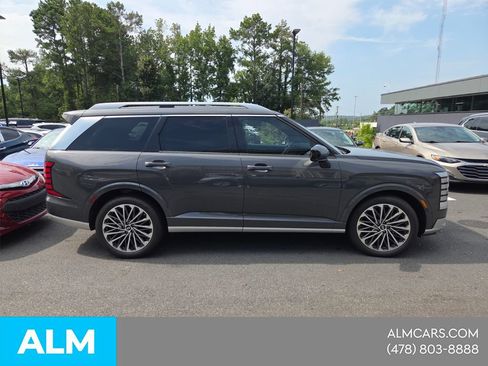 Used 2026 Hyundai Palisade Calligraphy AWD/4WD image 6