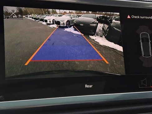 Used 2023 Audi Q3 2.0T Premium image 18