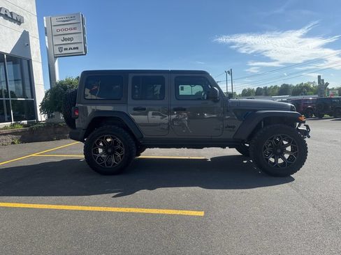 Used 2021 Jeep Wrangler Unlimited Sport AWD/4WD image 2
