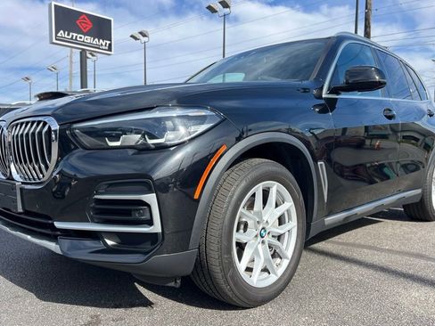 Used 2023 BMW X5 xDrive40i w/ Premium Package image 12