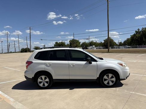 Used 2015 Subaru Forester 2.5i w/ Alloy Wheel Package AWD/4WD image 5
