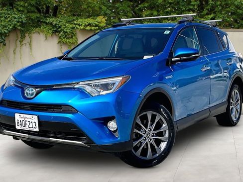 Used 2017 Toyota RAV4 Limited w/ All Weather Liner Package image 3