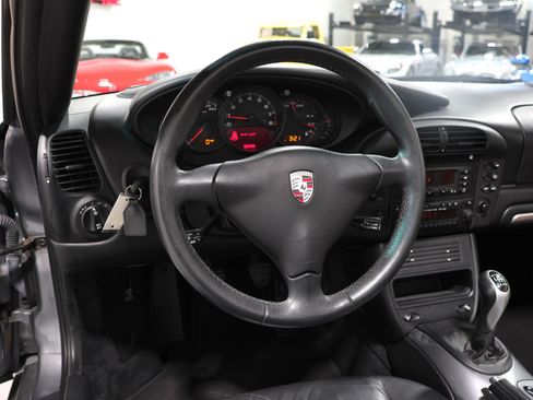 Used 2002 Porsche 911 Cabriolet image 2