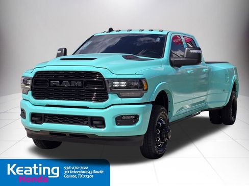 Used 2024 RAM 3500 Limited w/ Night Edition AWD/4WD image 4